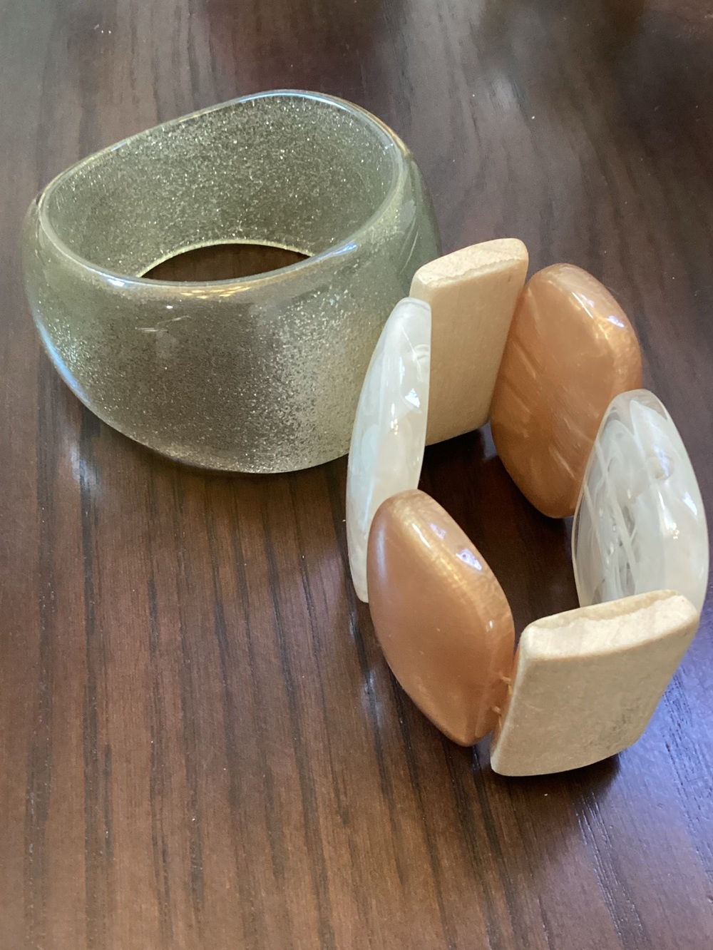 Neutral Tone Resin and Lucite Bangle Set - Beige and Gold Accent